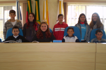 Foto - Sessão de Instalação da Câmara Mirim e Eleição da Mesa Diretora - 25/08/2011