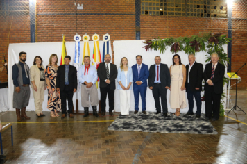 Foto - POSSE DOS VEREADORES, PREFEITA E VICE-PREFEITO